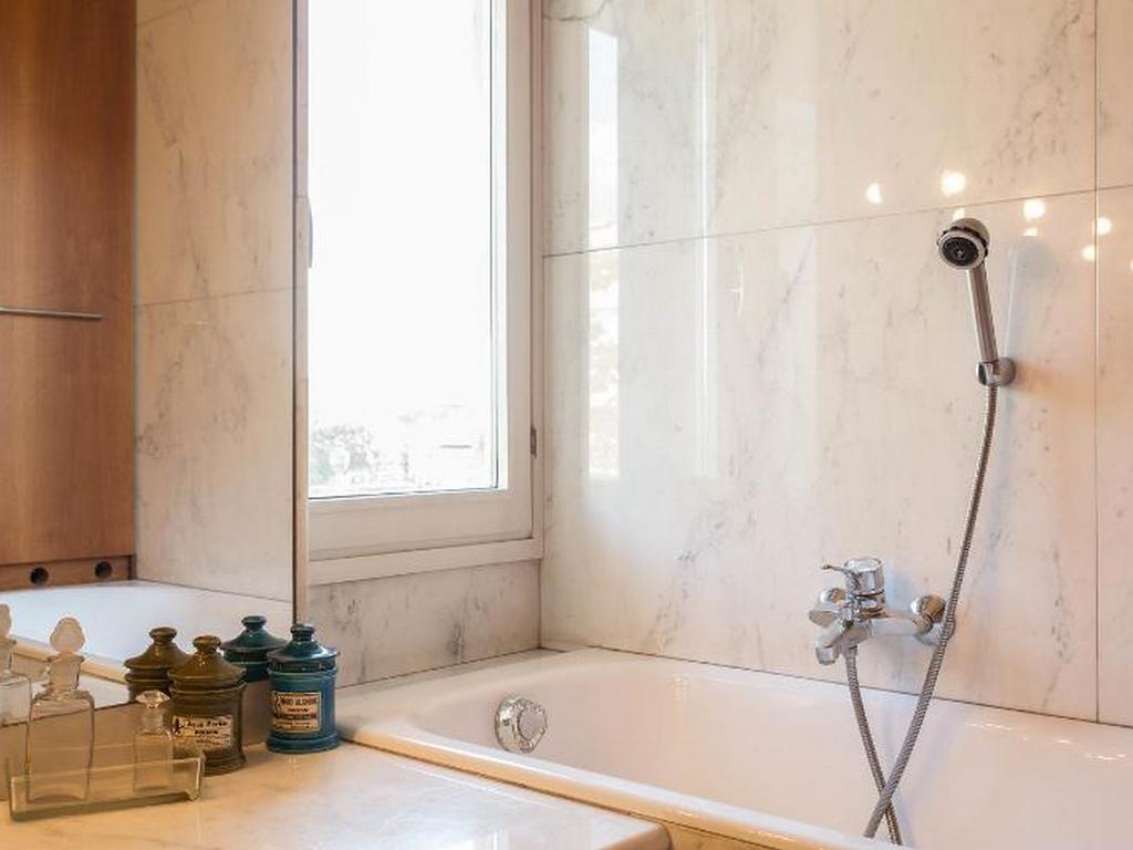 Roomy Apartment Duomo & San Babila มิลาน ภายนอก รูปภาพ