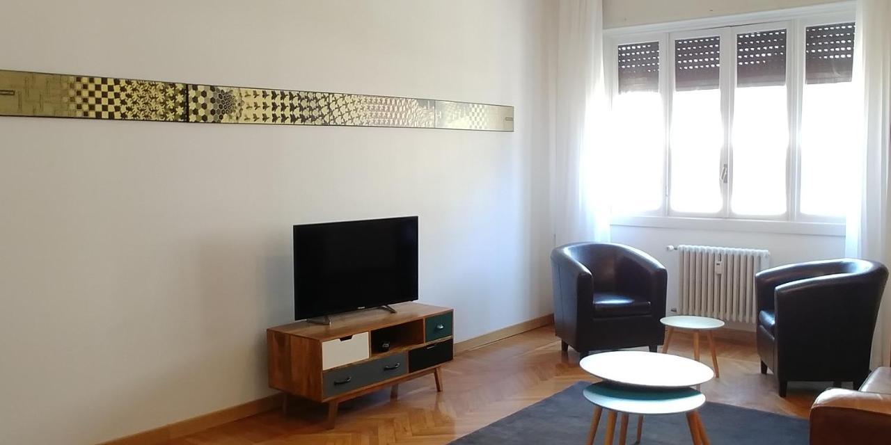 Roomy Apartment Duomo & San Babila มิลาน ภายนอก รูปภาพ