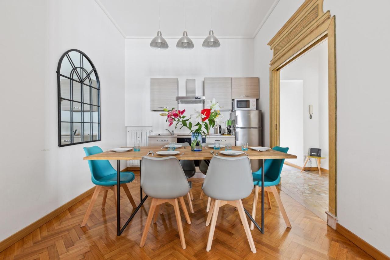 Roomy Apartment Duomo & San Babila มิลาน ภายนอก รูปภาพ